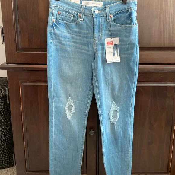 Levi Mid Rise Slim Boyfriend jeans - Picture 13 of 15